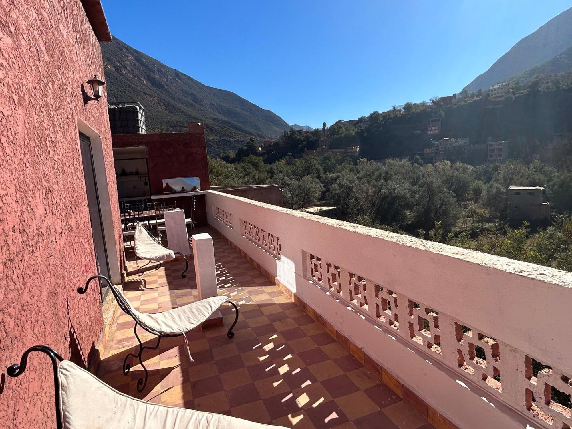 Chez Yahia, Au Coeur De L'Ourika Hotel Exterior photo